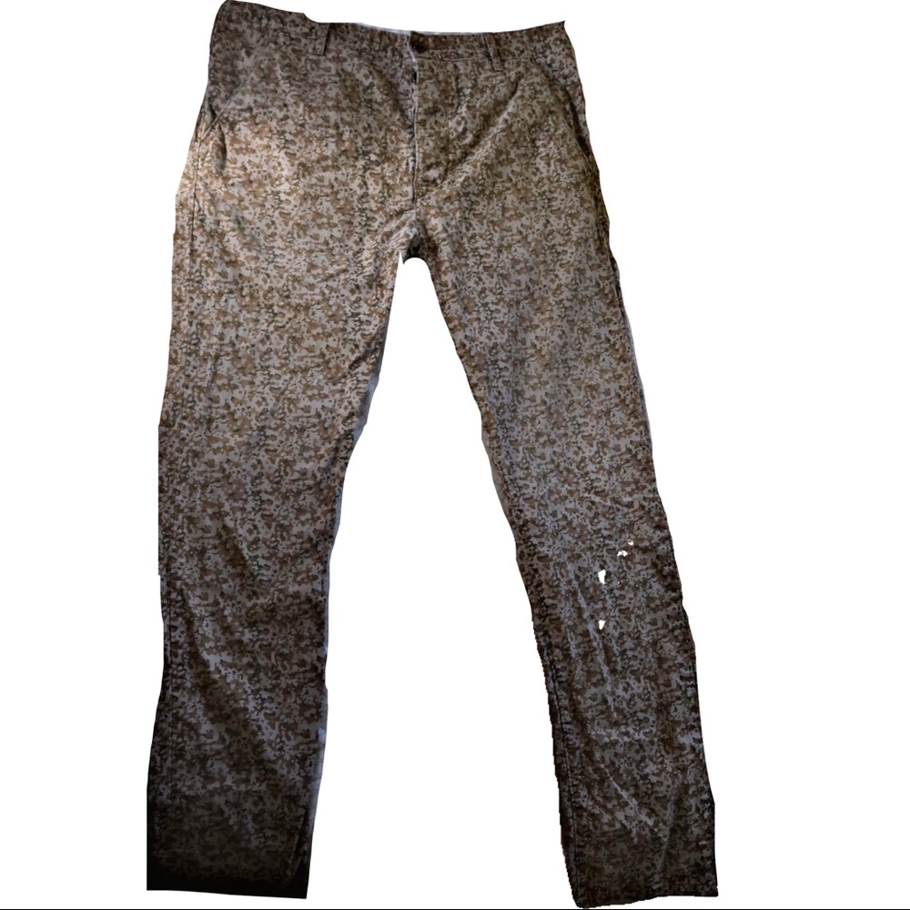Men’s camouflage pants
